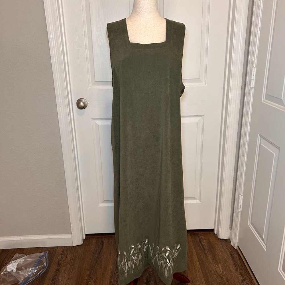 NWT Decorated Originals Olive Green Maxi Dress Women's size Large Sleeveless